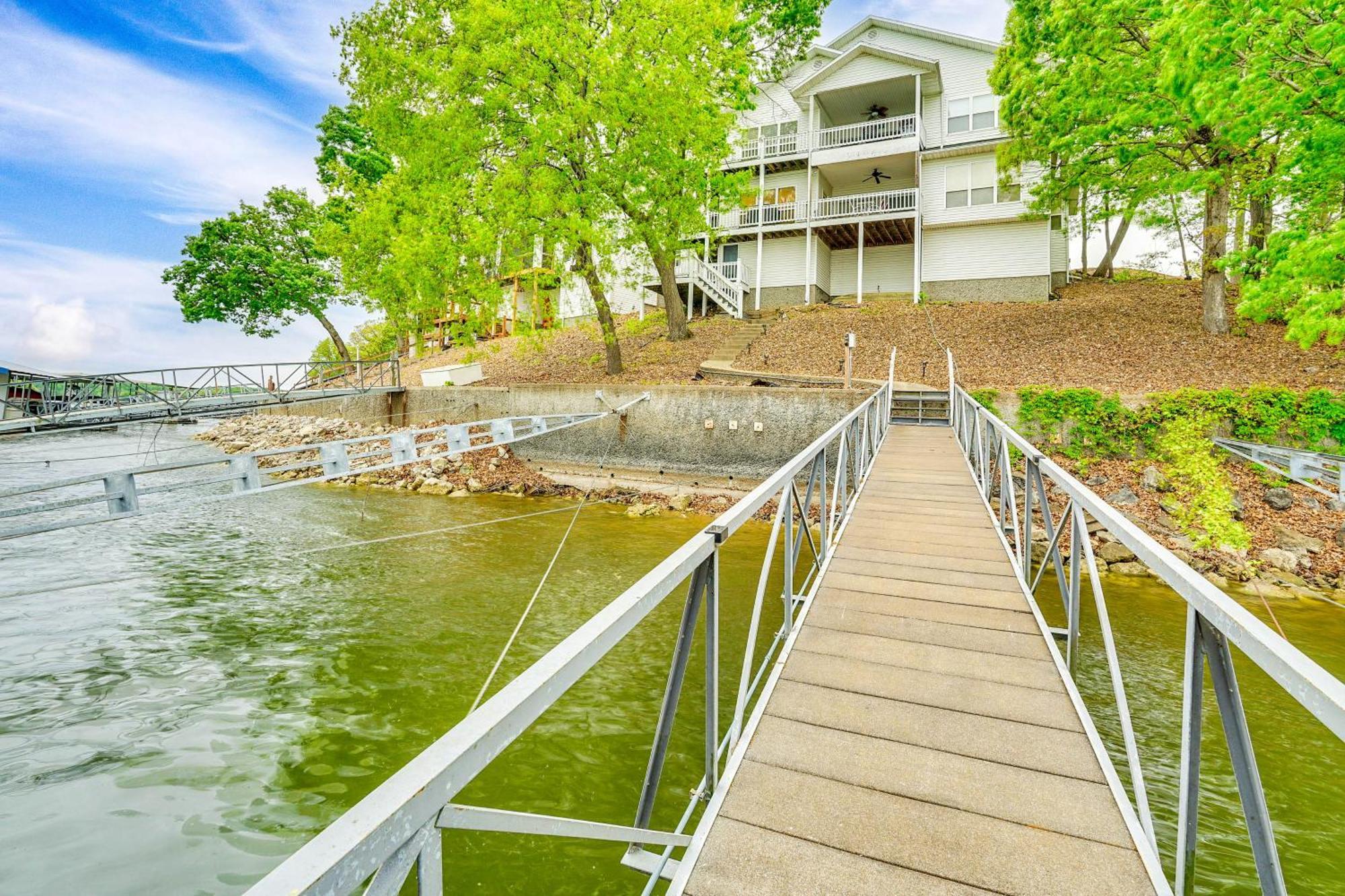 Townhouse With Shared Dock On Lake Of The Ozarks! Экстерьер фото