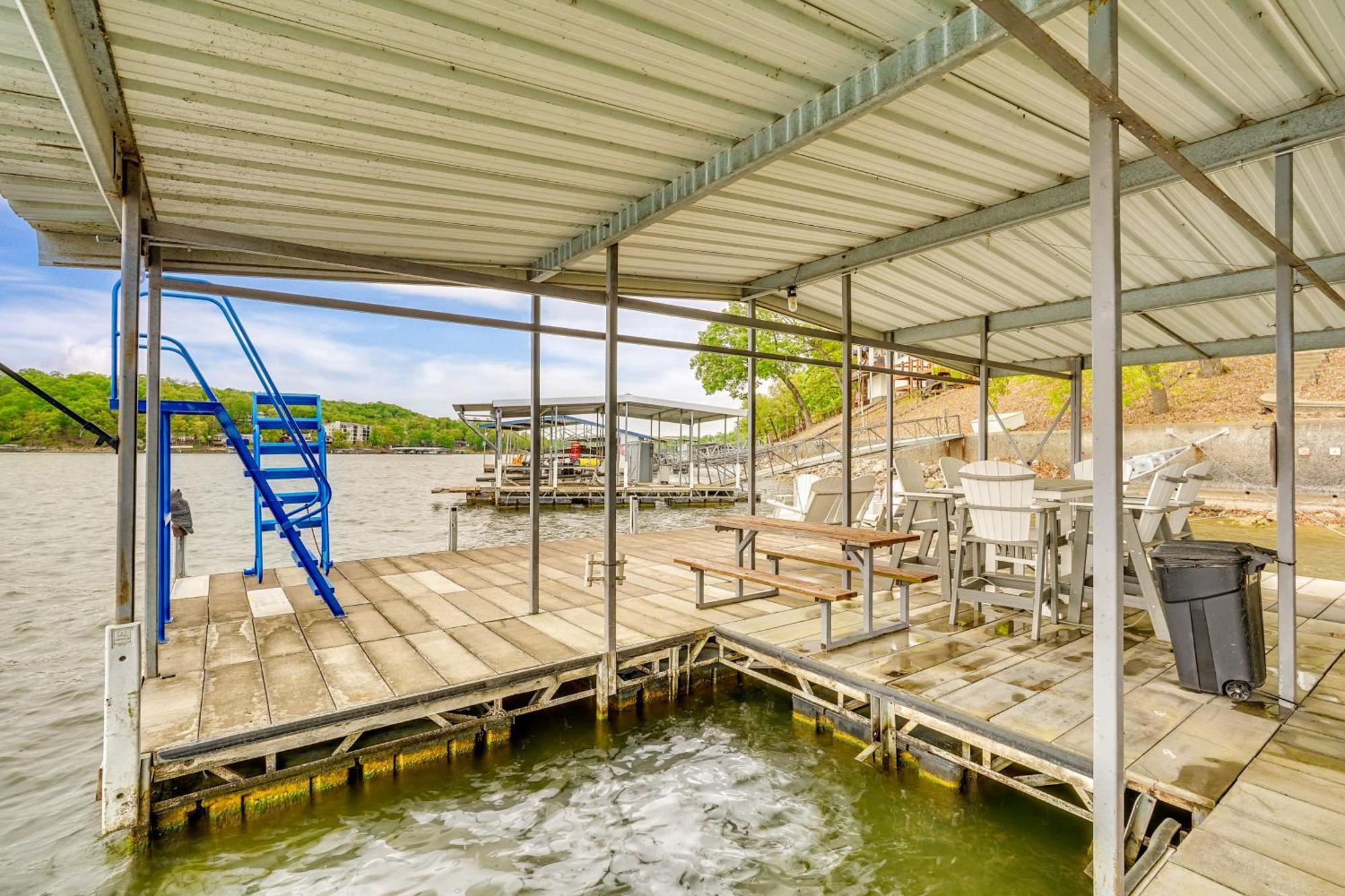 Townhouse With Shared Dock On Lake Of The Ozarks! Экстерьер фото